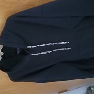 XL Black sweatshirt